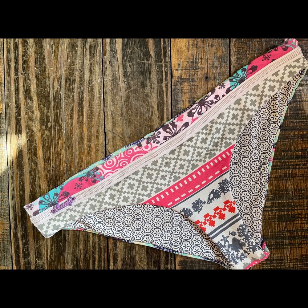 Maaji Swimwear Bikini Bottoms Reversible, Medium